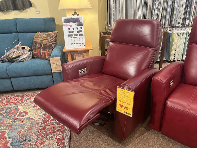 DYO 3-2-3 Power Recliner